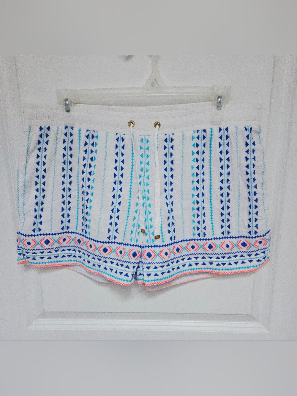 EUC Lilly Pulitzer Katia Shorts, Size Medium